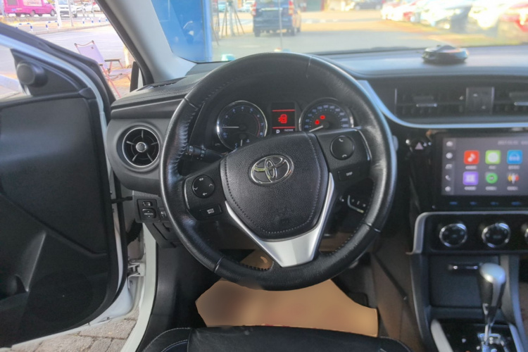Toyota Corolla 2017 #11 Toyota Corolla 2017 car image #11