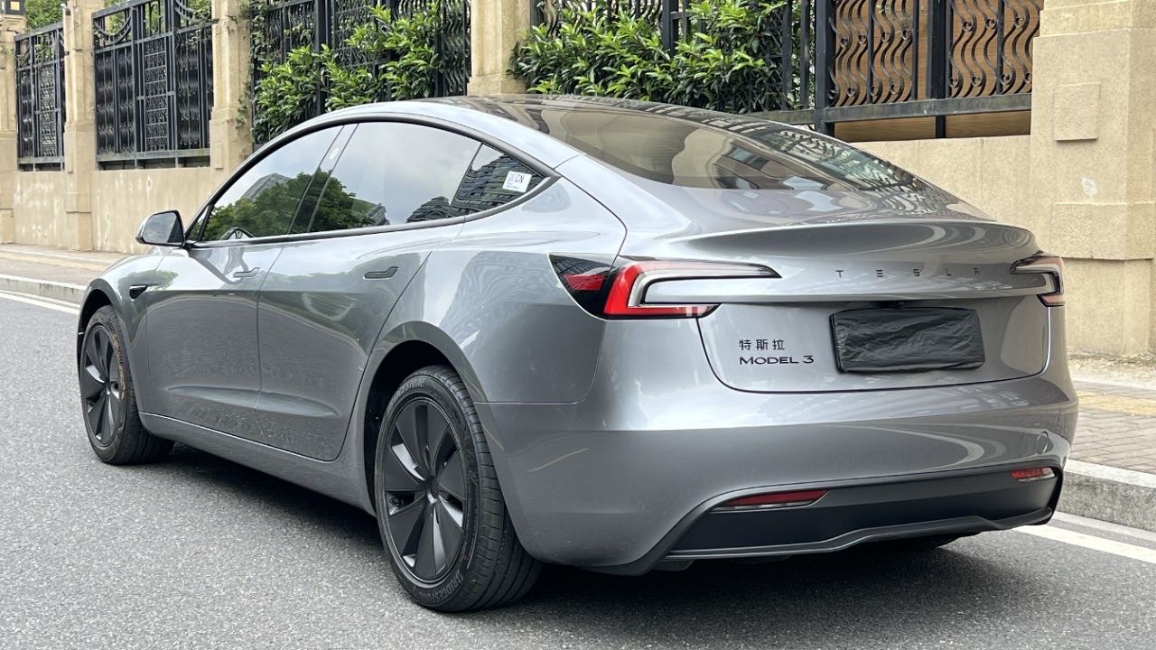Tesla Model 3 2026 #4 Tesla Model 3 2026 car image #4