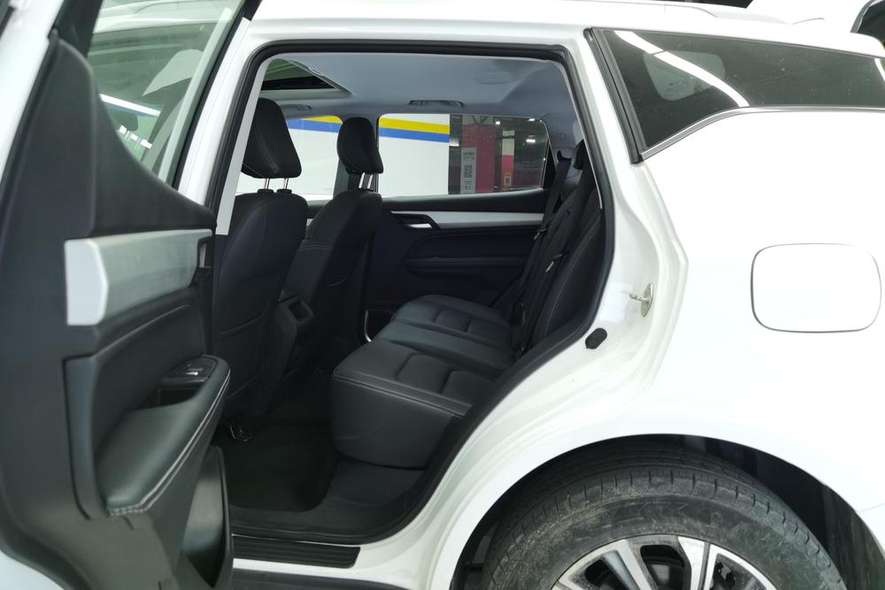 GEELY Vision X6 2021 car image #15