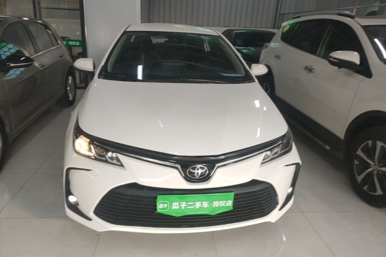 Toyota Corolla 2023 immagine di auto #3
