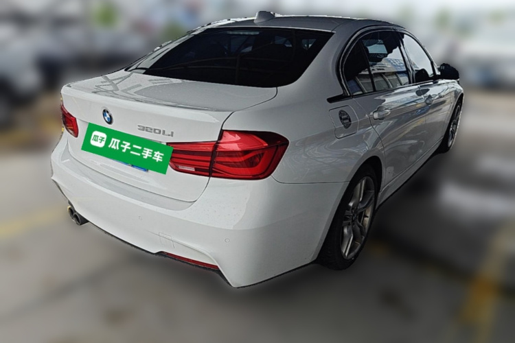 BMW 3 Series 2018 #7 BMW 3 Series 2018 car image #7