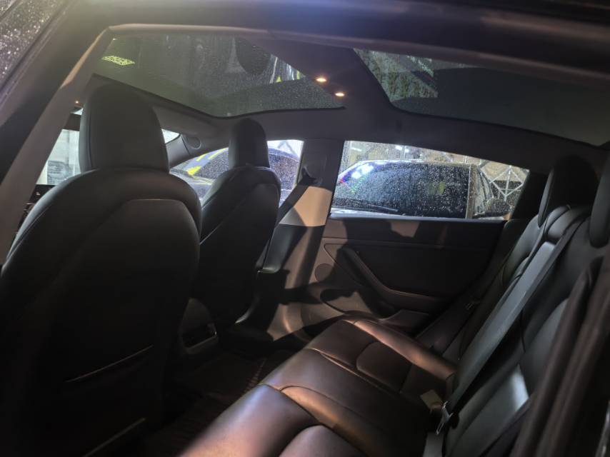 Tesla Model 3 2022 car image #4