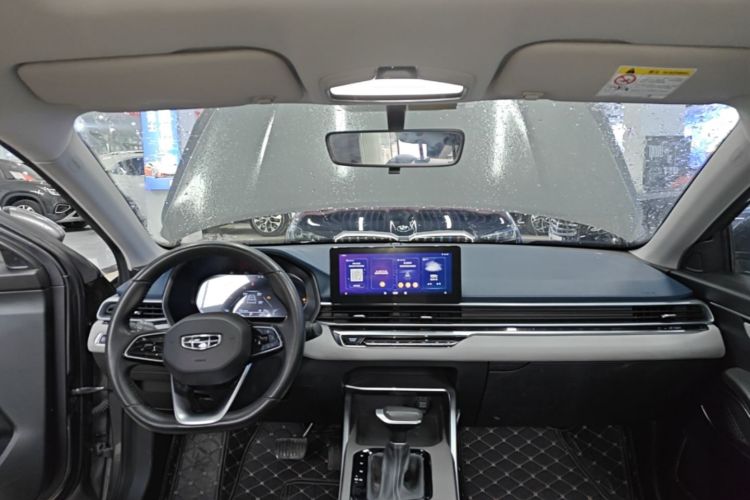 GEELY Emgrand 2021 car image #10