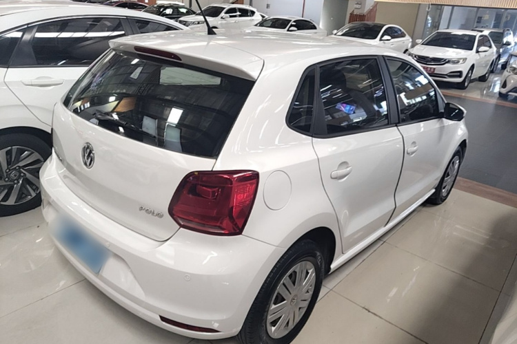 Volkswagen Polo 2017 car image #7