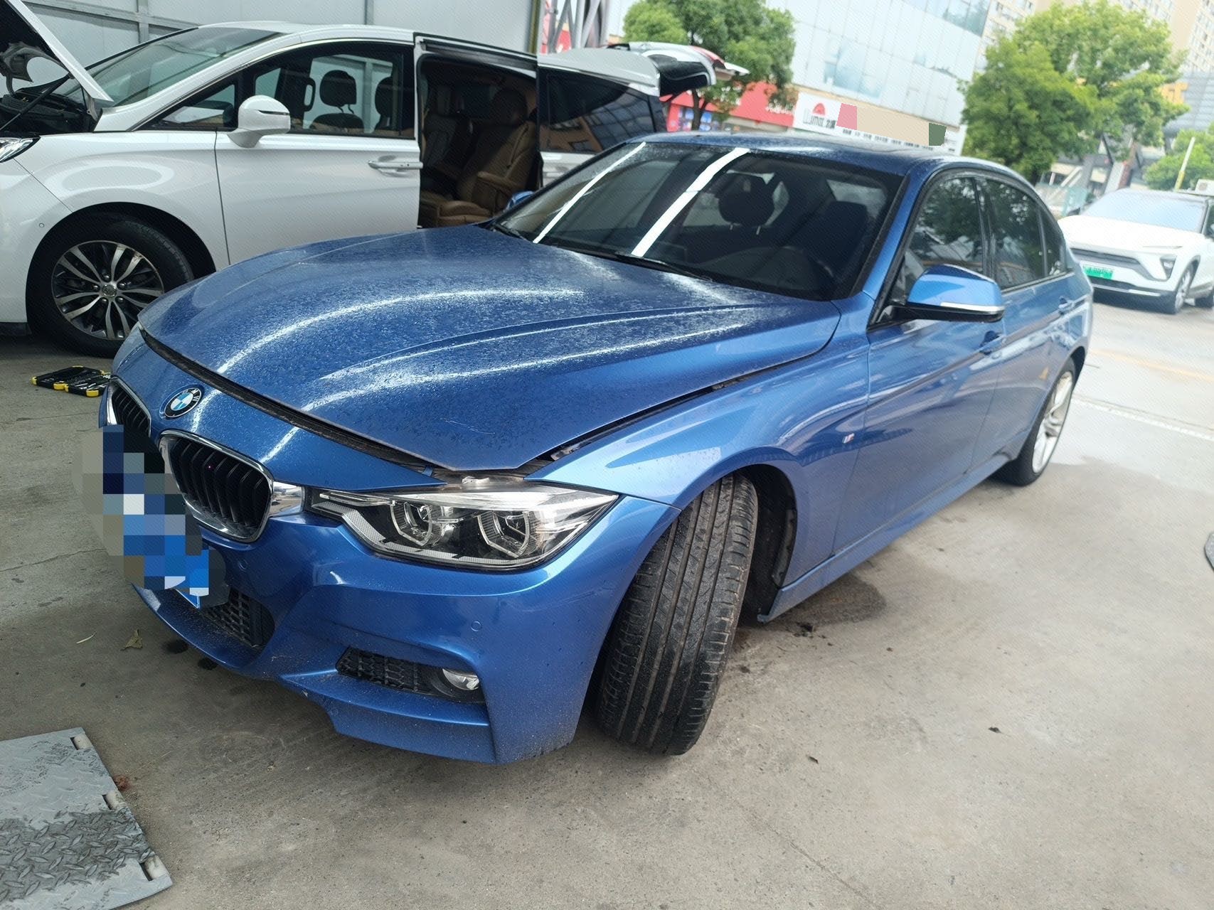 BMW 3 Series 2017 BMW 3 Series 2017 car image