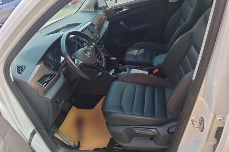 Volkswagen Tharu 2019 #15 Volkswagen Tharu 2019 car image #15