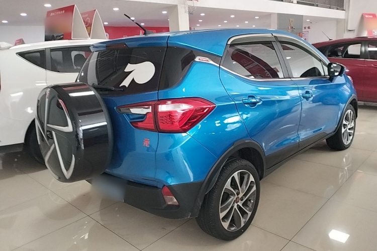BYD Yuan 2018 #7 BYD Yuan 2018 car image #7