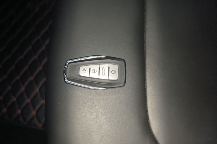 GEELY Emgrand 2024 car image #9