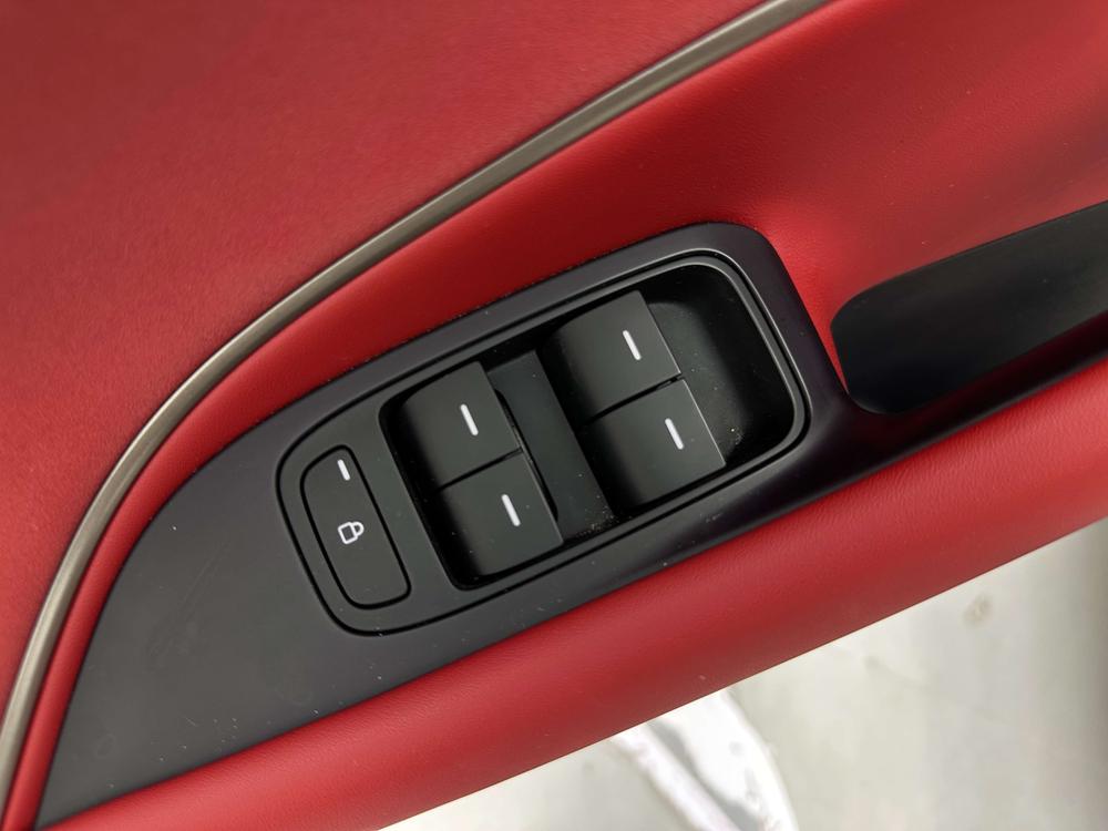 2025 car image #27