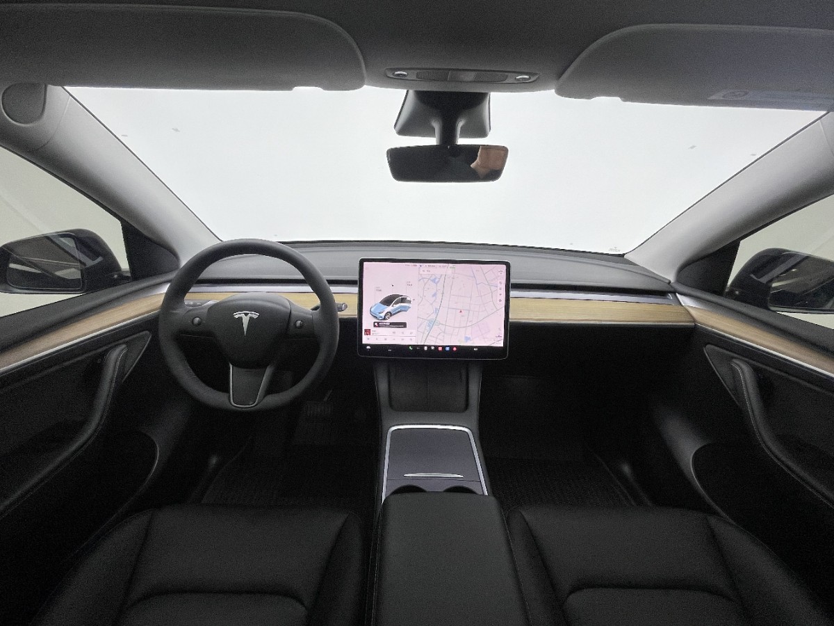 Tesla Model Y 2021 #5 Tesla Model Y 2021 car image #5