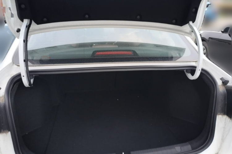 GEELY Emgrand 2025 car image #21