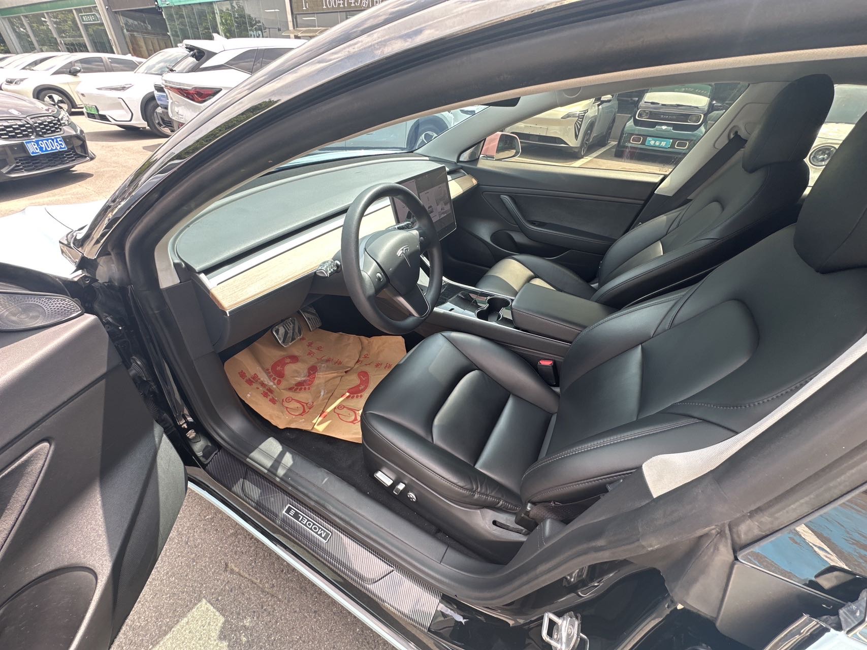 Tesla Model 3 2020 car image #4