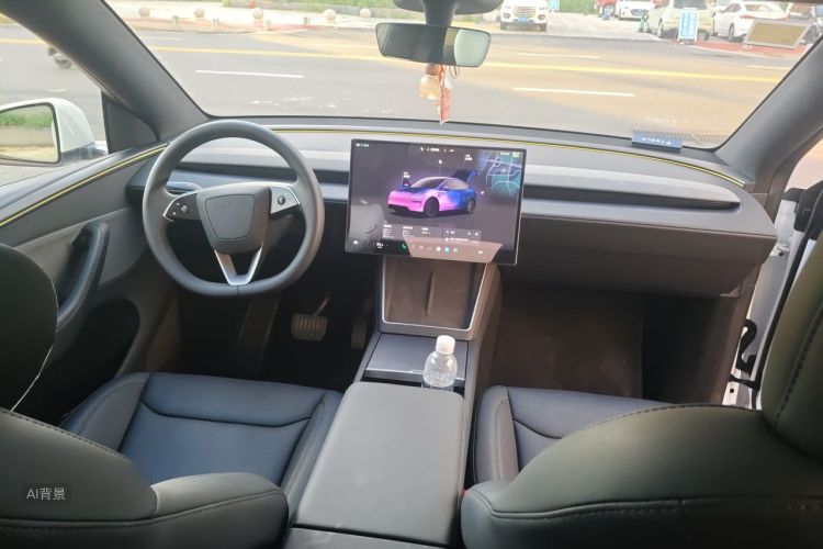 Tesla Model Y 2026 #11 Tesla Model Y 2026 car image #11
