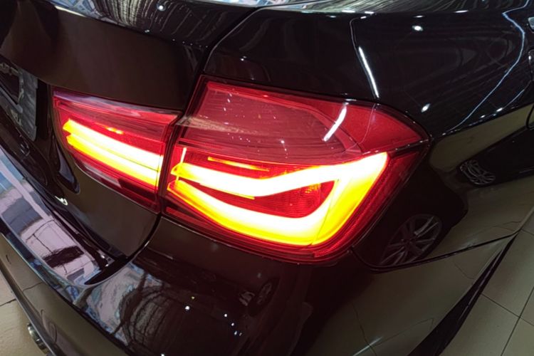 BMW 3 Series 2016 #8 BMW 3 Series 2016 car image #8