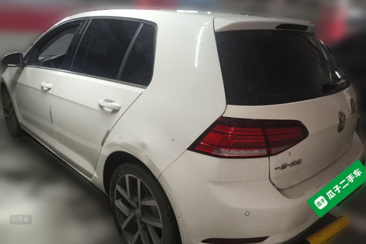 Volkswagen Golf 2020 car image #5
