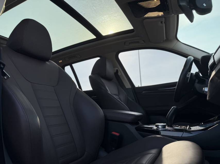 BMW X3 2019 car image #9