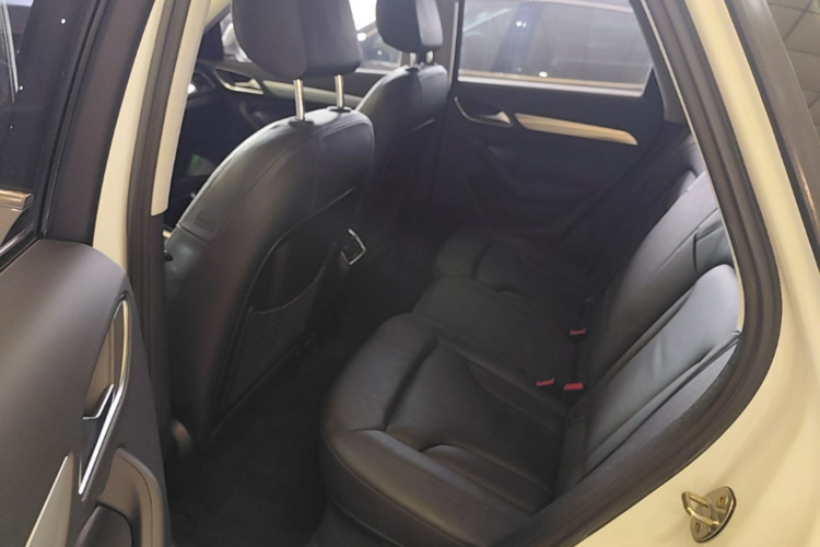 Audi Q3 2015 #17 Audi Q3 2015 car image #17