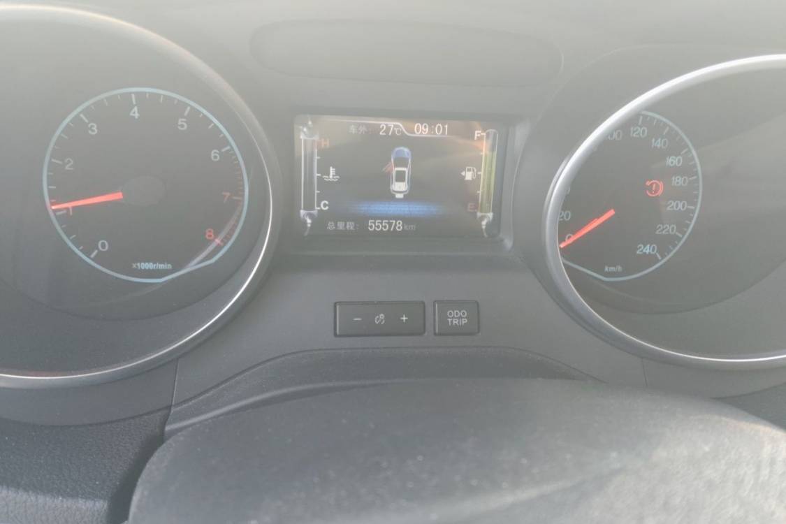 BYD Yuan 2016 car image #24