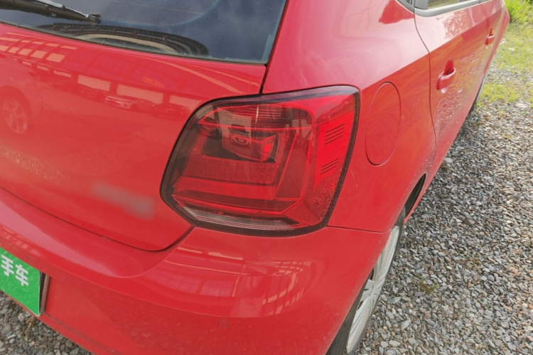 Volkswagen Polo 2018 car image #8