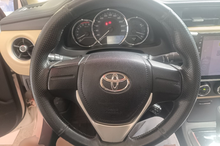 Toyota Corolla 2017 car image #11