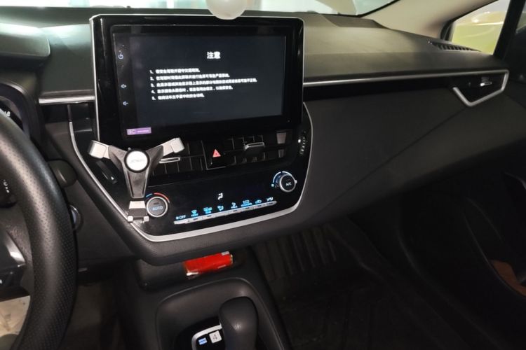 Toyota Corolla 2023 car image #13