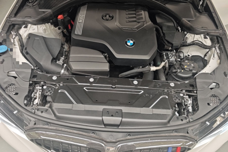 BMW 3 Series 2021 car image #22