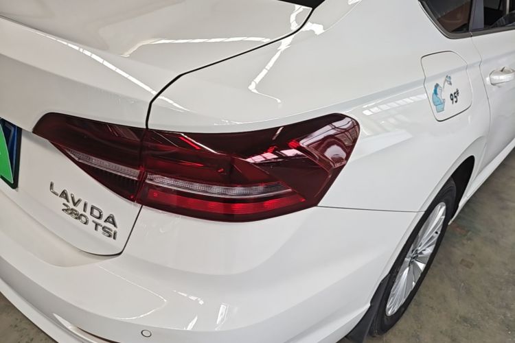 Volkswagen Lavida 2021 car image #8