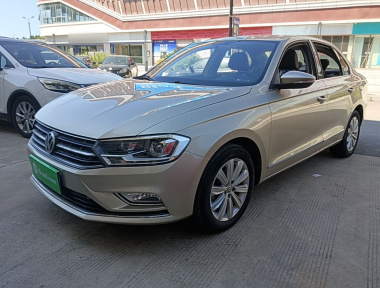 Volkswagen Bora 2018 Volkswagen Bora 2018 صورة سيارة
