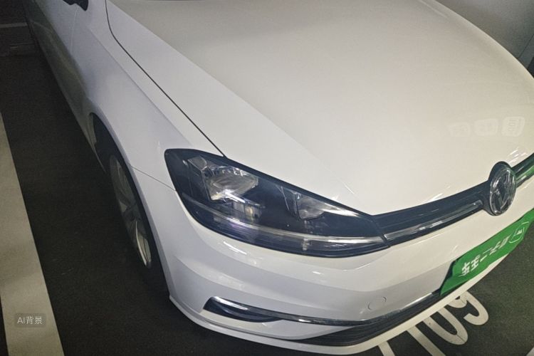 Volkswagen Golf 2019 car image #9