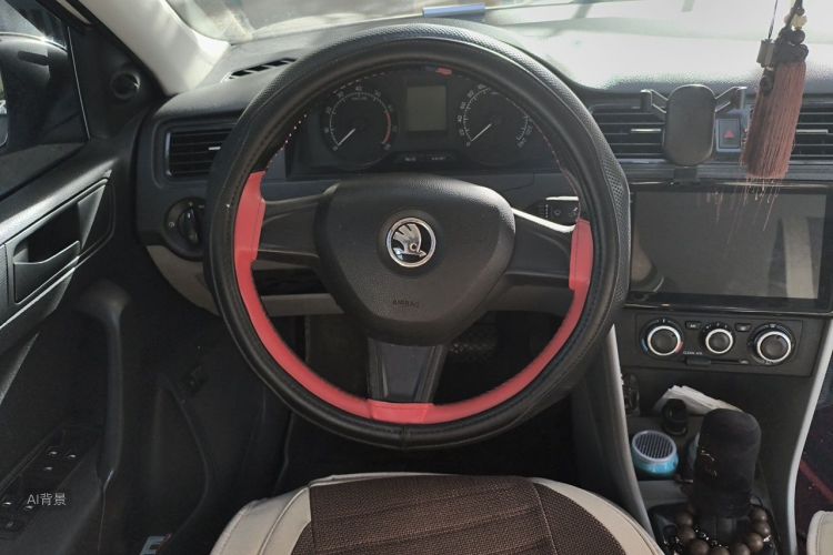 Skoda Rapid 2015 #12 Skoda Rapid 2015 image de voiture #12