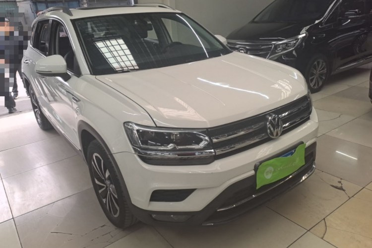 Volkswagen Tharu 2020 car image #4