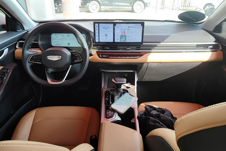 GEELY Emgrand 2024 car image #10