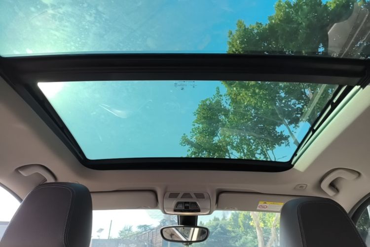 BMW X1 2019 car image #18