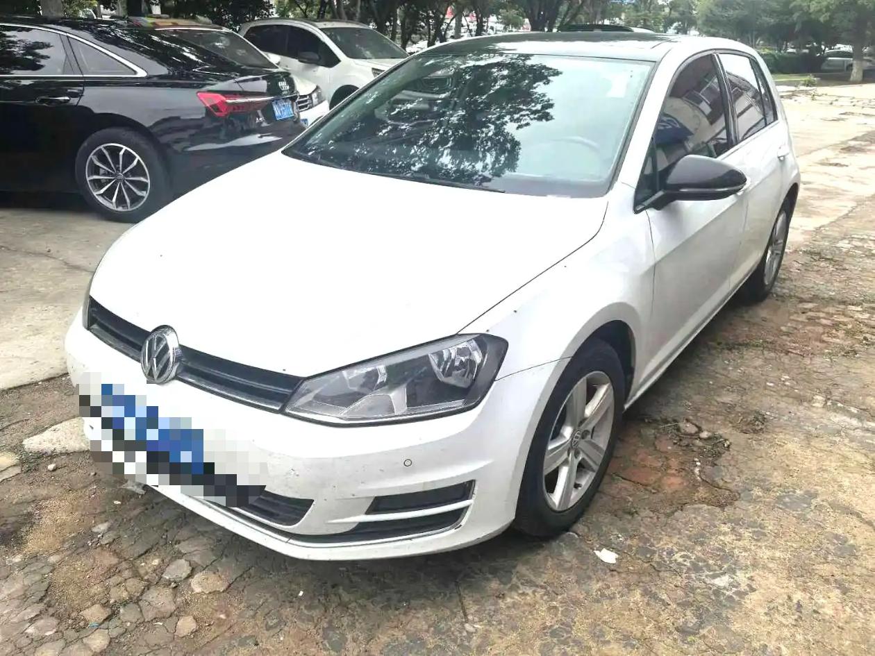 Volkswagen Golf 2017 car image 
