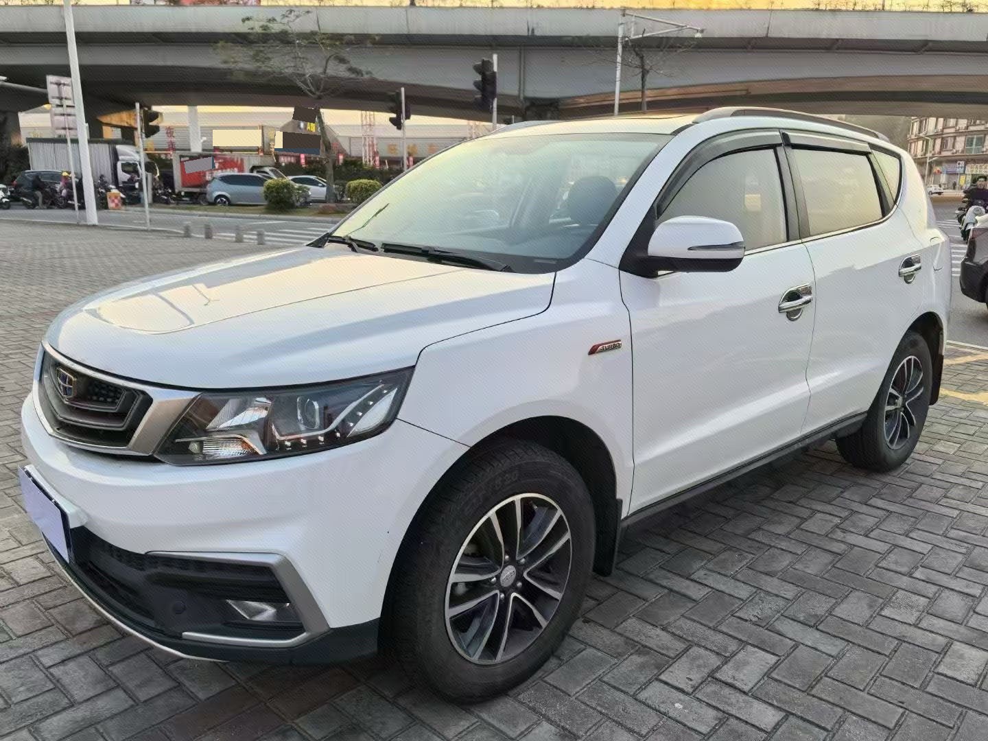 GEELY Vision X6 2019 GEELY Vision X6 2019 immagine di auto