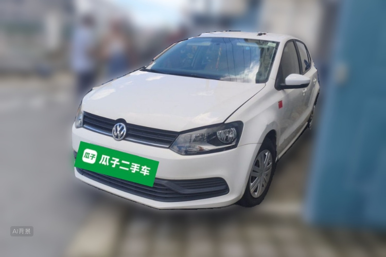 Volkswagen Polo 2015 car image #2