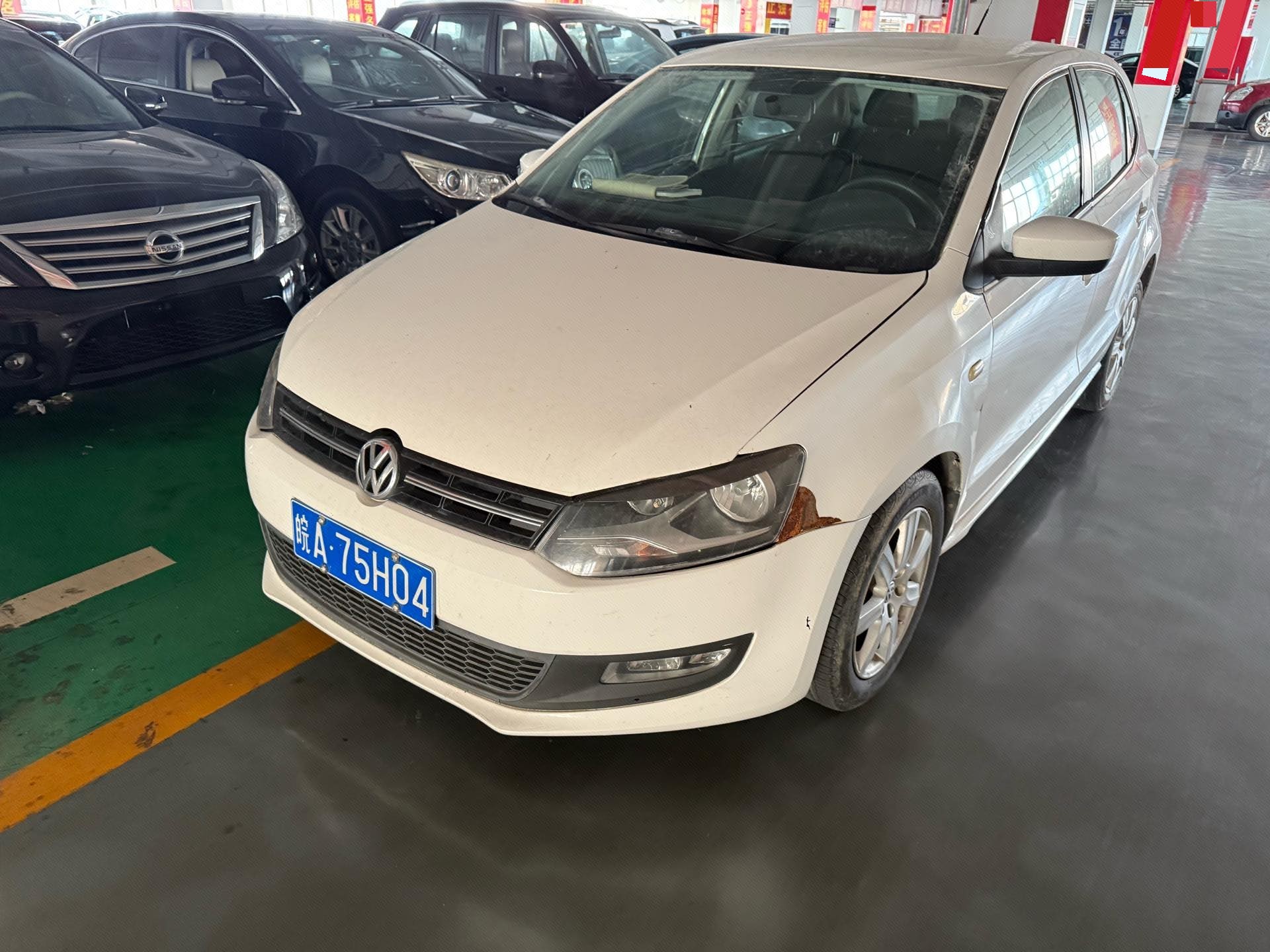 Volkswagen Polo 2013 Volkswagen Polo 2013 car image