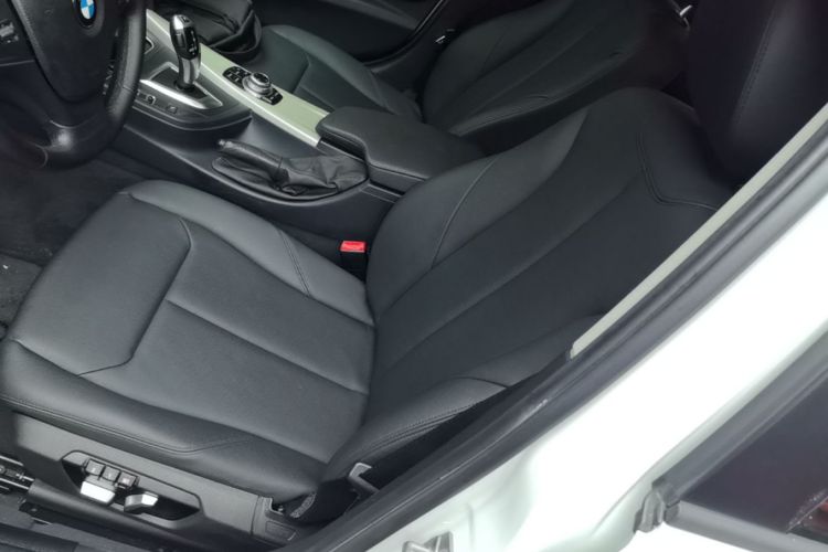 BMW 3 Series 2015 car image #20