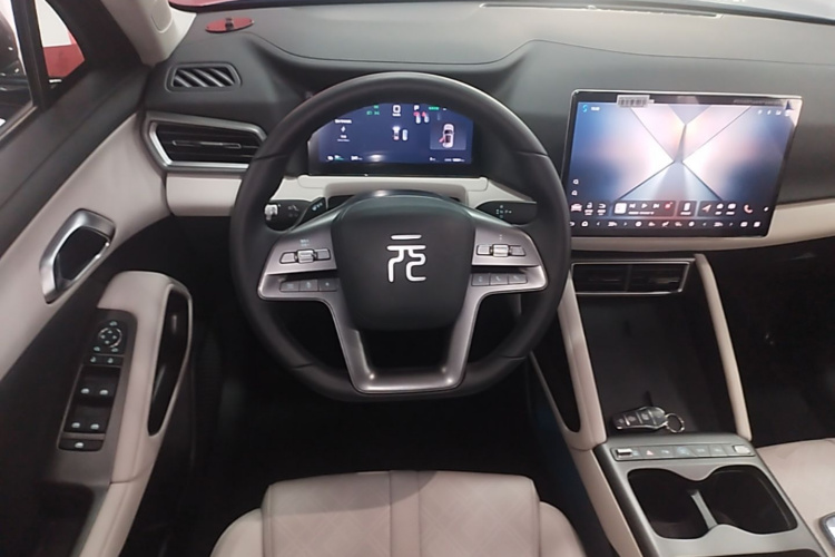 BYD YuanUP 2025 car image #12