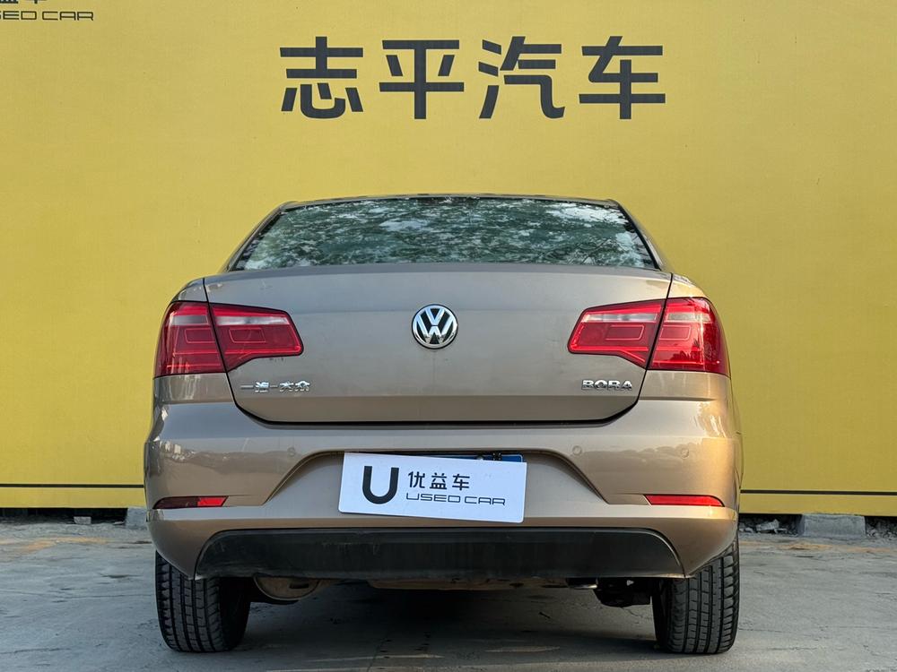 Volkswagen Bora 2015 car image #5