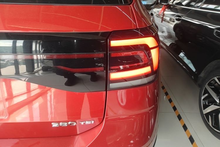 Volkswagen T-Cross 2021 #8 Volkswagen T-Cross 2021 صورة سيارة #8
