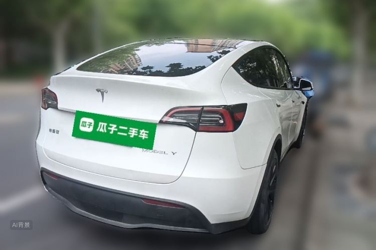 Tesla Model Y 2024 #7 Tesla Model Y 2024 car image #7