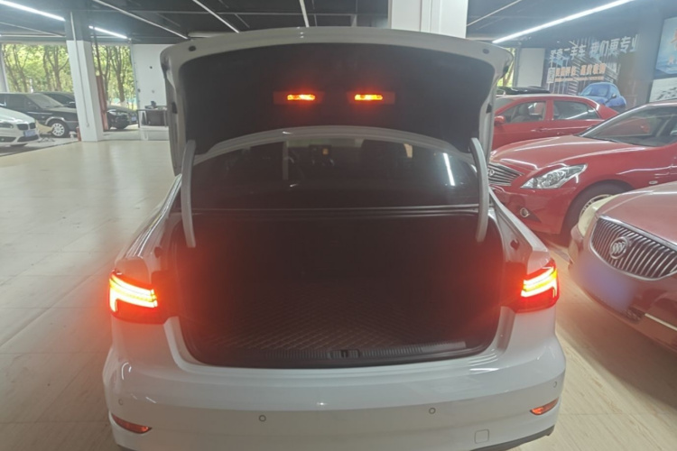 Audi A3 2019 #19 Audi A3 2019 car image #19