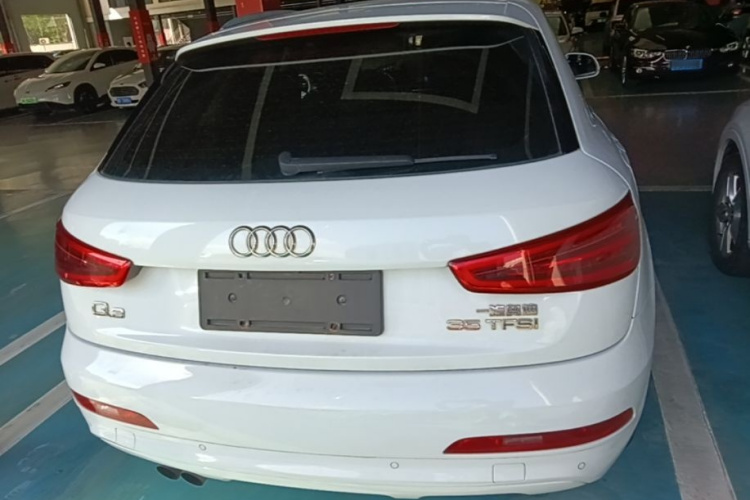 Audi Q3 2015 #6 Audi Q3 2015 car image #6