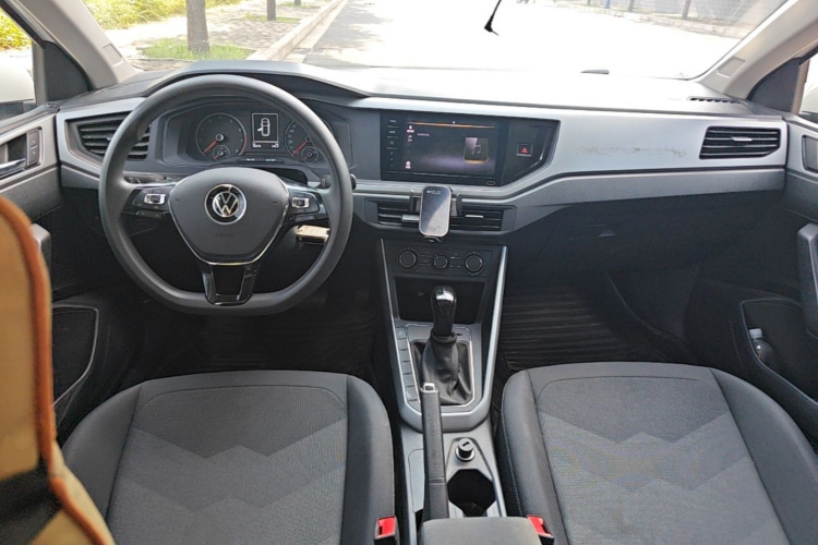 Volkswagen Polo 2021 car image #10