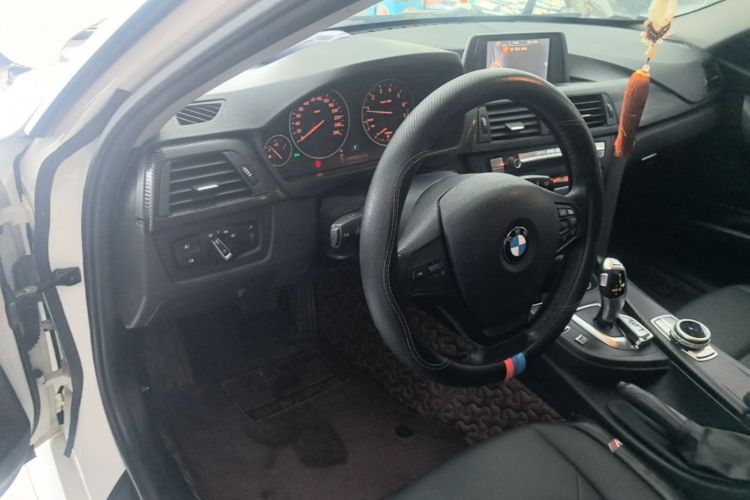 BMW 3 Series 2015 car image #10
