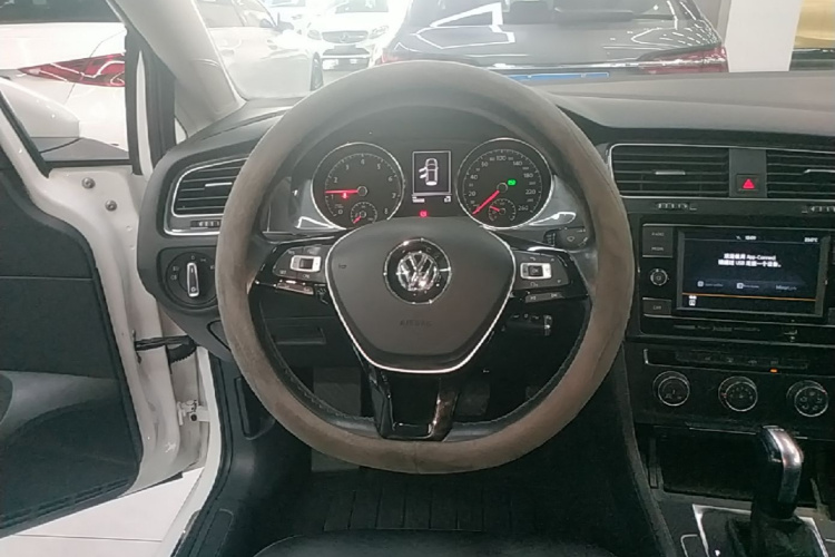 Volkswagen Golf 2018 #11 Volkswagen Golf 2018 car image #11