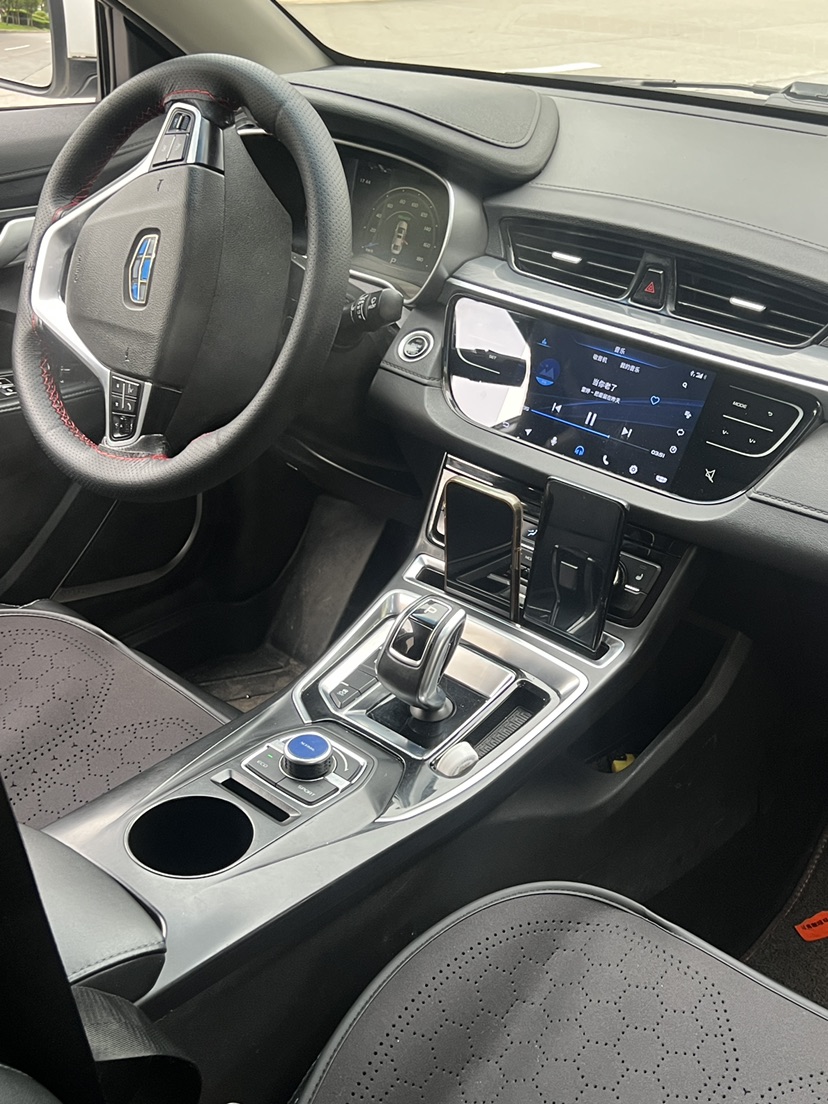 GEELY Emgrand New Energy 2018 car image #4