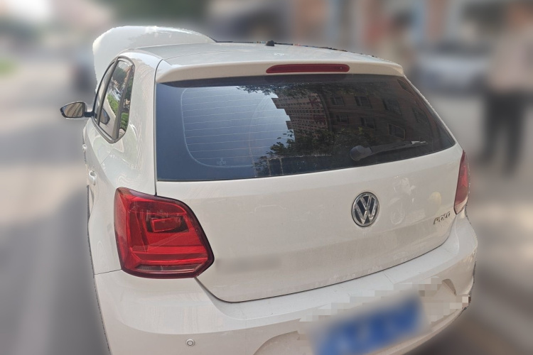 Volkswagen Polo 2017 car image #6