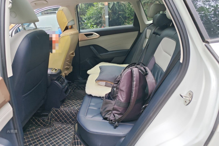 Volkswagen Tharu 2023 car image #19